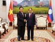 Academias de Política de Vietnam y Laos impulsan cooperación
