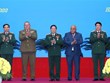 Cuba condecora con órdenes a oficiales del Ejército vietnamita