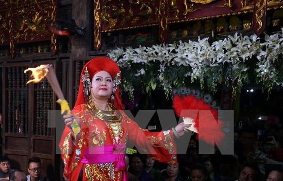 Inauguran en ciudad vietnamita exposición sobre culto a Diosa Madre