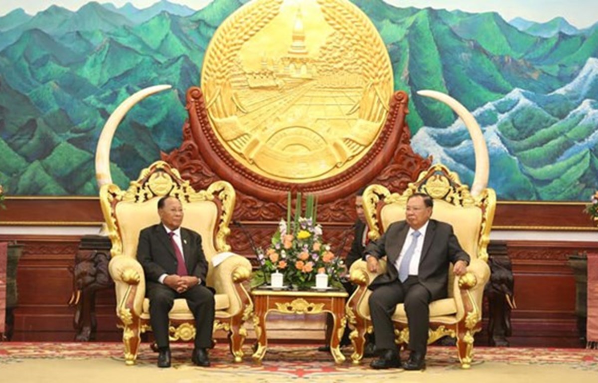 Máximo dirigente de Laos inicia visita estatal a Camboya