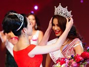 Belleza de Vietnam brilla en Miss Universo nacional 2015 