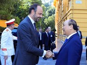 [Foto] Premier de Vietnam preside acto de bienvenida a su par francés