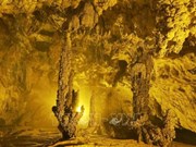 Descubran la magnífica belleza de la cueva Nguom Ngao en Cao Bang