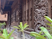 Históricas figuras de dragón en la pagoda de Dau