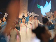 [Foto] Noche de Ao Dai honra los valores tradicionales de Vietnam