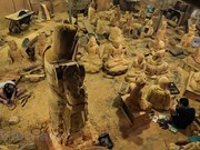 Pueblo de escultores de estatuas orgullece a aldea de oficios en Vietnam