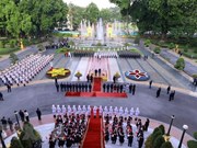 Líder vietnamita preside ceremonia de bienvenida al presidente de EE.UU. 