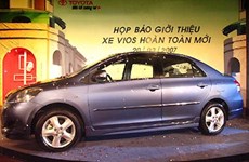 Toyota Vietnam revisa casi cuatro mil autos