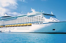 Arriba crucero Voyager of the Seas a puerto Chan May
