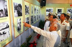  Exhibición resalta simbolismo de 70 años fecundos en Vietnam