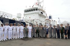 Barco de guardacostas indio visita Ciudad Ho Chi Minh