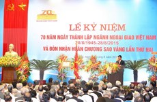 Saludan líderes laosianos fiesta nacional de Vietnam