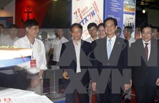  Exposición resalta logros socioeconómicos de 70 años de Vietnam