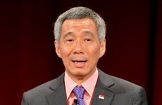 Premier de Singapur rechaza críticas opositoras
