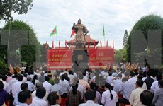 Homenaje al rey Quang Trung en su tierra natal