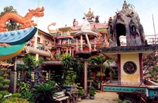 An Phu, pagoda revestida con mayor cantidad de piezas cerámicas rotas 