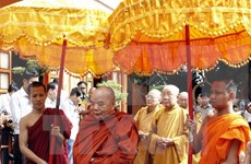  Autoridades de An Giang felicitan a khmeres por fiesta Sene Dolta