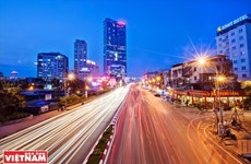 Hanoi, ciudad de luces, ciudad que nunca duerme 