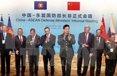 Singapur y Malasia llaman a China a cooperar por paz regional