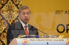 ASEAN para fomentar conectividad e integración en transporte