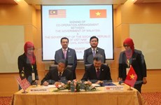  Vietnam y Malasia sellan acuerdo de cooperación en aviación civil