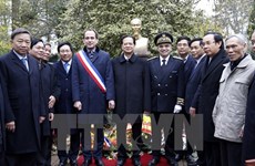 Primer ministro vietnamita inicia actividades en Francia