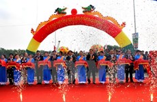 Inauguran nuevo puente que une Hanoi y provincia norteña de Phu Tho