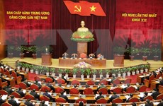 Comité Central del Partido del XII mandato efectúa su primer pleno