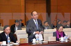 Parlamento vietnamita escruta informe de trabajo de gobierno y premier