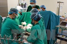 Vietnam y Estados Unidos cooperan en cirugía ortopédica a pacientes pobres