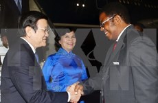 Presidente vietnamita llega a Tanzania