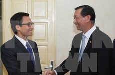 Vicepremier vietnamita recibe a ministro de Industria de Camboya