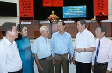 Presidente de Vietnam dialoga con electores en Ciudad Ho Chi Minh