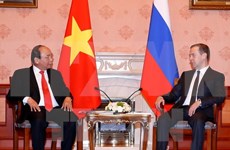 Vietnam y Rusia pactan intensificar asociación estratégica integral