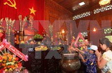 Festival de aldea Sen: ocasión para mostrar gratitud hacia Presidente Ho Chi Minh
