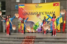 Presentan cultural tradicional vietnamita en Ucrania