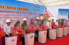Inauguran ruta de transporte de contenedores en puerto de Vietnam
