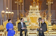 Presidente vietnamita dialoga en Phnom Penh con rey camboyano