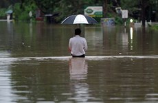 Al menos 43 muertos por inundación y deslizamiento de tierra en Indonesia