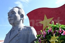 Velada artística homenajea a general Vo Nguyen Giap