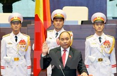 Reelegido Nguyen Xuan Phuc como primer ministro de Vietnam