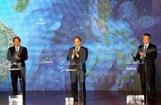 Premier de Vietnam indica líneas de desarrollo para telecomunicaciones