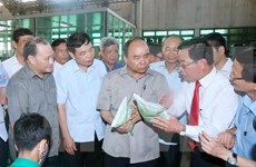 Premier de Vietnam inspecciona construcción de nuevas zonas rurales