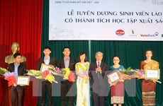 Robustecen cooperación en educación entre provincias de Vietnam y Laos