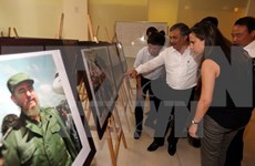 Exposición fotográfica en Hanoi para celebrar 90 cumpleaños de Fidel