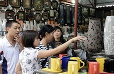 Jóvenes exploran aldeas artesanales tradicionales de Hanoi