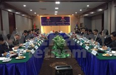 Vietnam y Laos cooperan en sector informativo