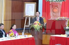 Presidente de Vietnam urge a reformar las actividades sindicales