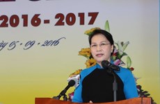 Presidenta de Parlamento de Vietnam efectúa visita a Laos