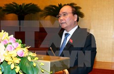 Premier de Vietnam presenta informe socioeconómico ante Parlamento